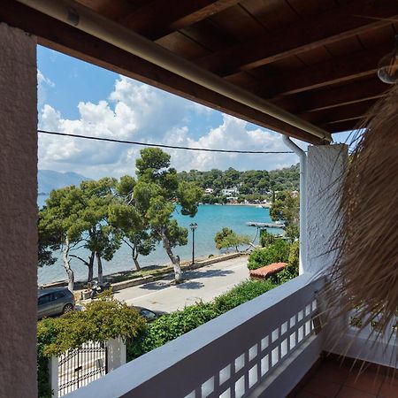 Seaview Apartment - Poros Relaxing Beachfront Flat Poros Town Luaran gambar