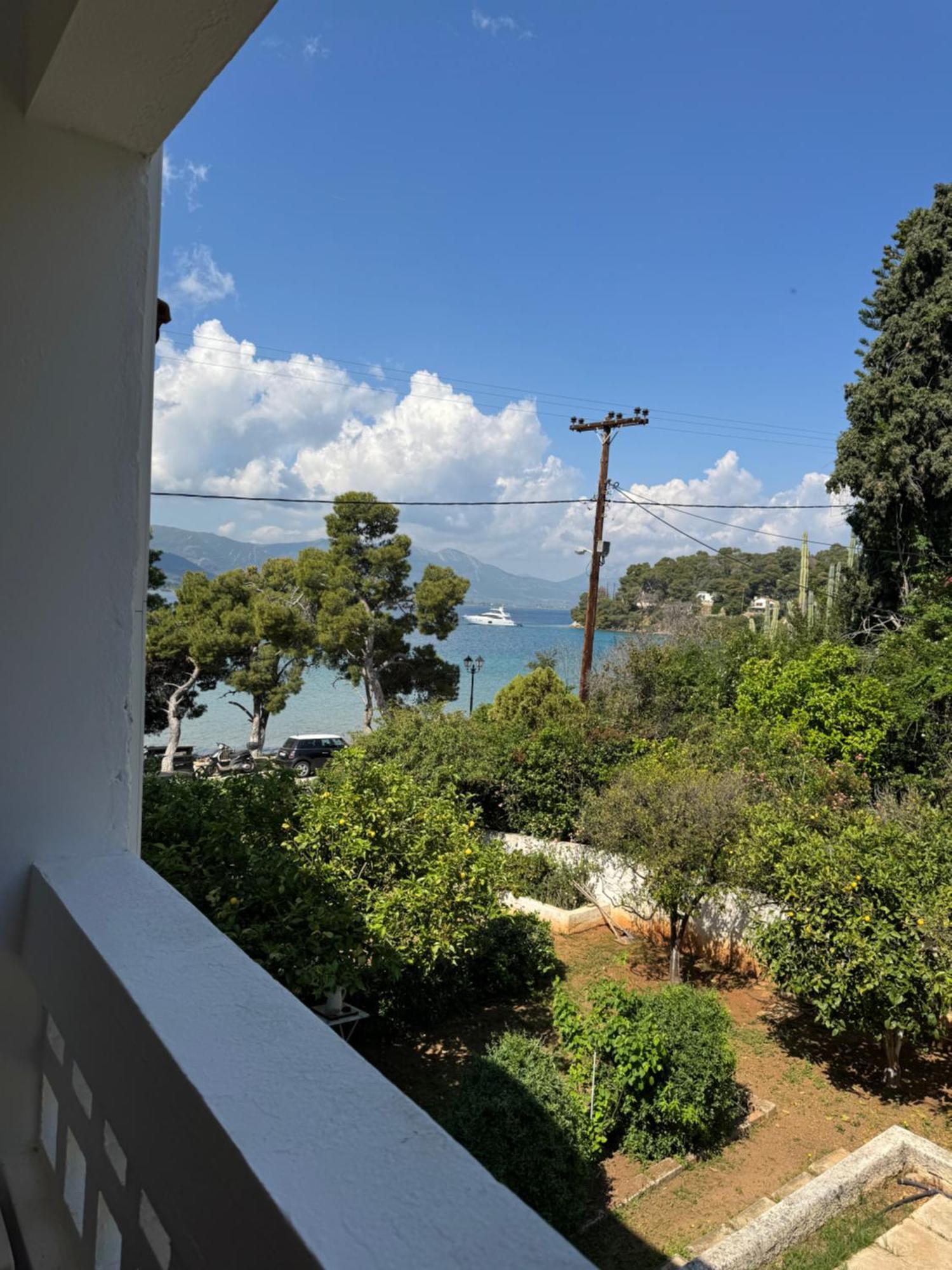 Seaview Apartment - Poros Relaxing Beachfront Flat Poros Town Luaran gambar