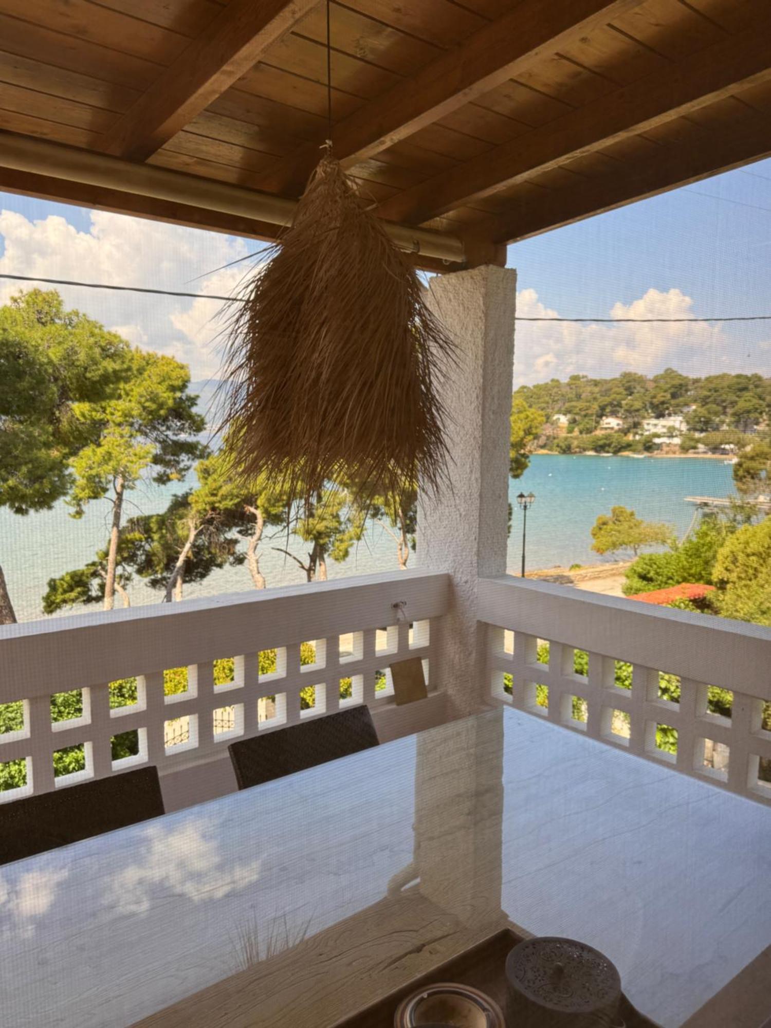 Seaview Apartment - Poros Relaxing Beachfront Flat Poros Town Luaran gambar
